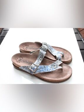 Mephisto Helen sandals